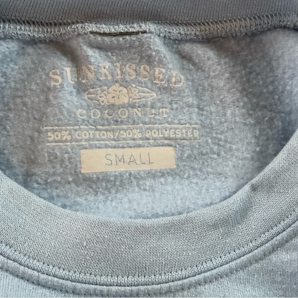 Sunkissed Coconut Sweatshirt Maui Hawaii Light Blue Longsleeve Crew Neck Size S - Picture 4 of 8